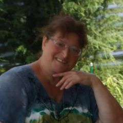 Никулина Елена